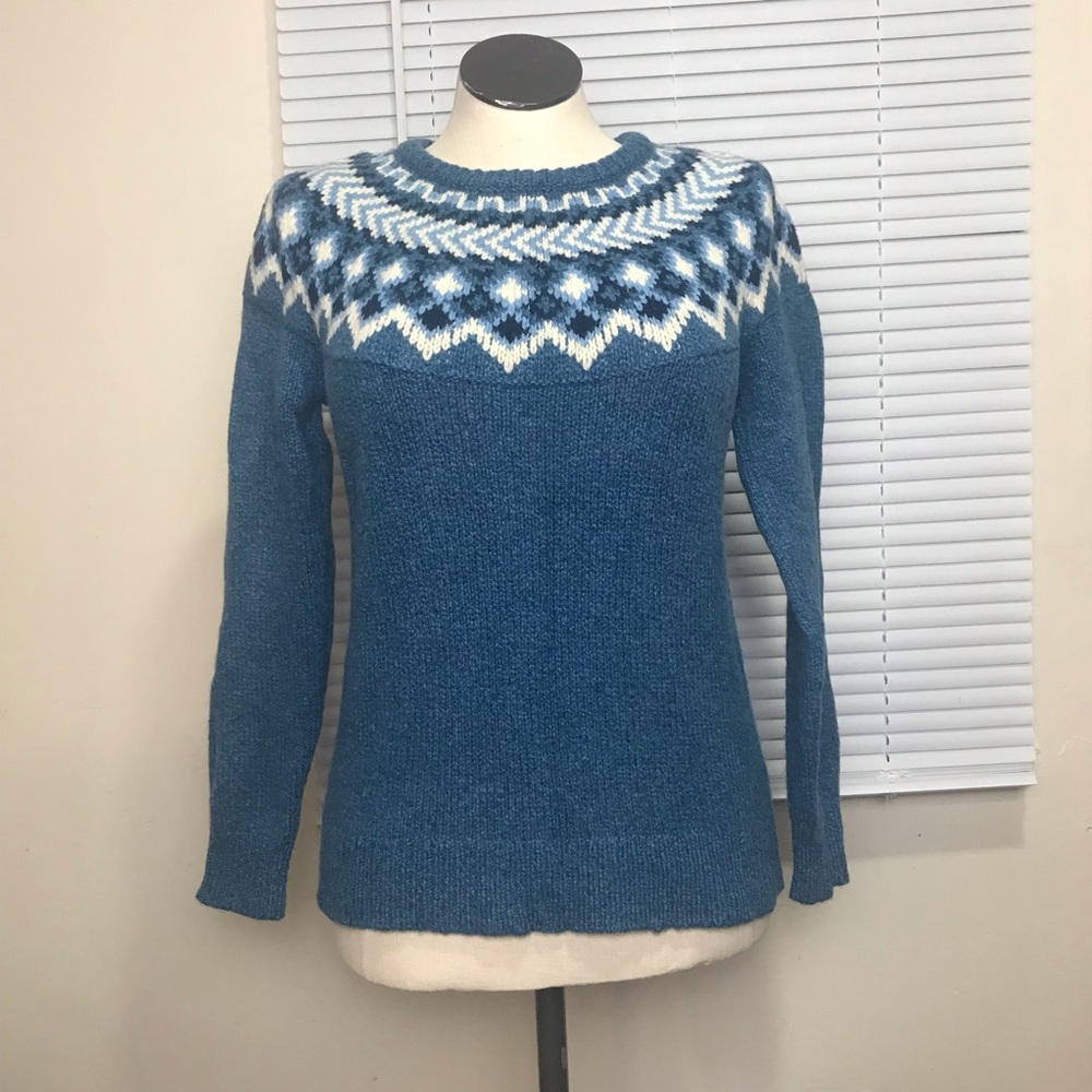 L L Bean Fair Isle Knit Pullover Sweater Women’s Size M Color Blue Round Neck - Picture 14 of 14